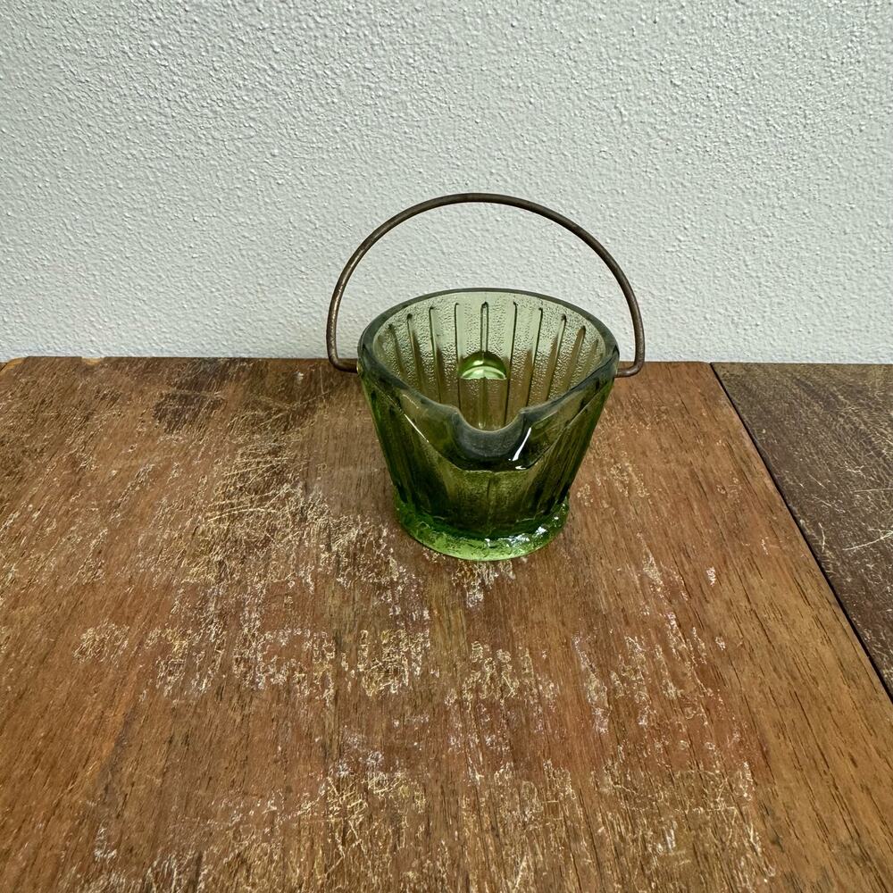 Vintage Hazel Atlas Little Coal Bucket Ashtray With Handle Green Glass - Picture 8 of 8